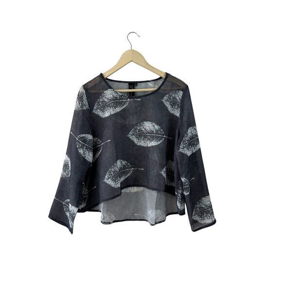 Focus Casual Life Large Top Crop Flowy Sheer Gray Leaf Pattern Lagenlook Womens - Picture 1 of 11